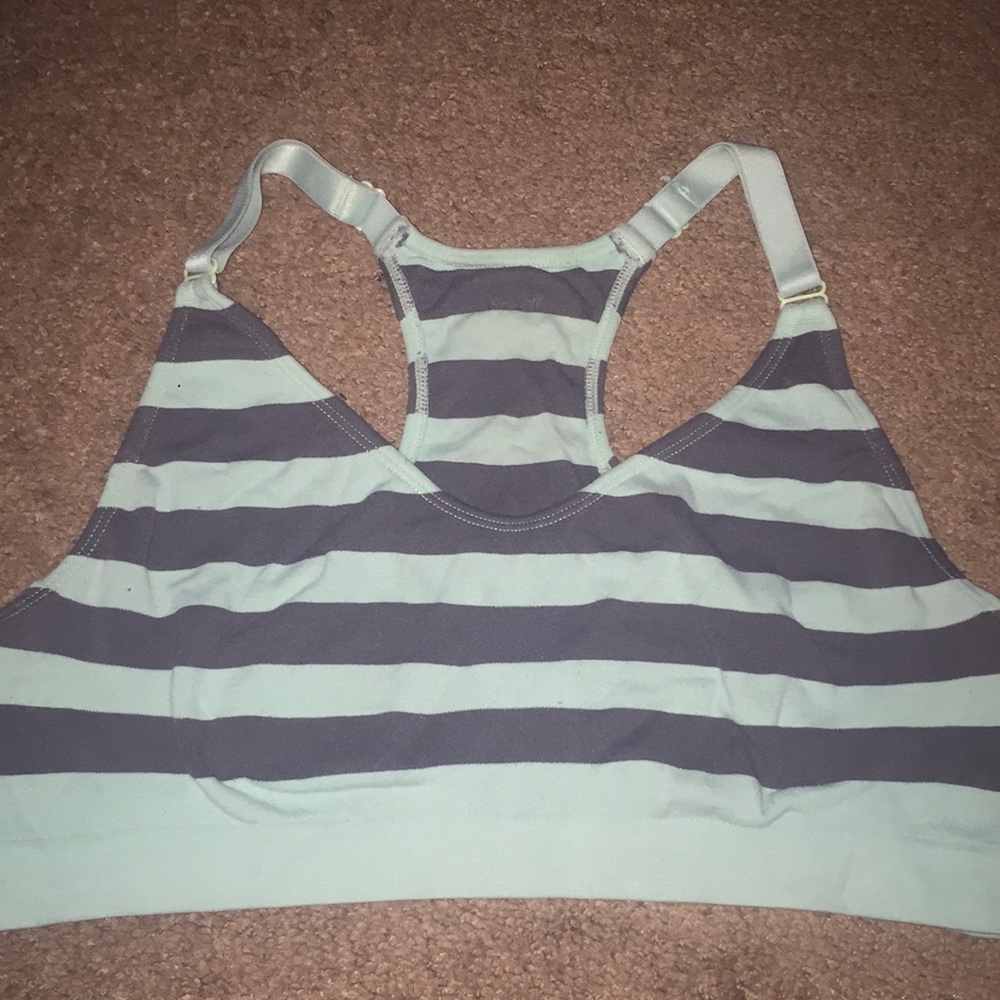 Sports bra